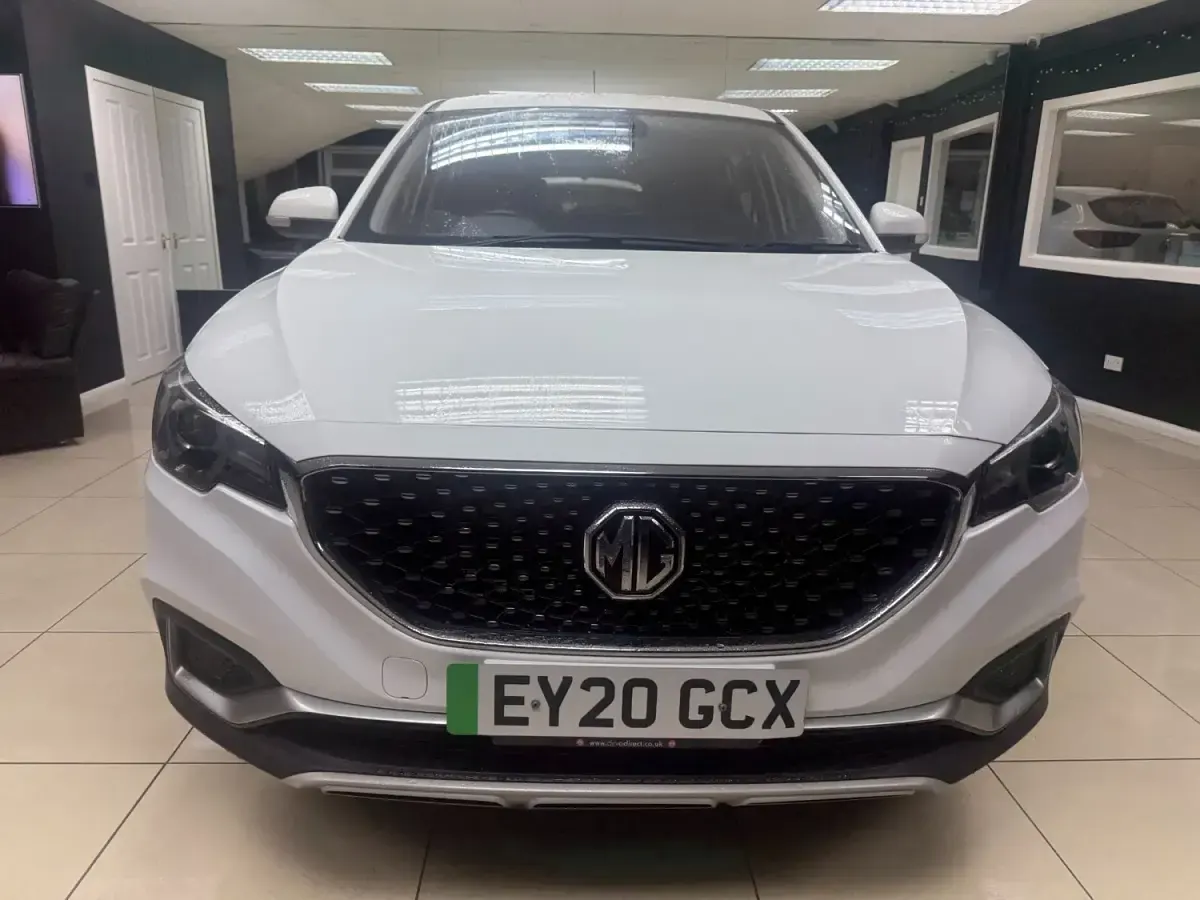 Usado MG ZS Excite 105 kW (143 HP) 2020 Branco Citadino