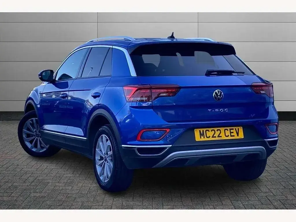 Usado VW T-Roc Style 110 HP (80 kW) 2022 Azul SUV