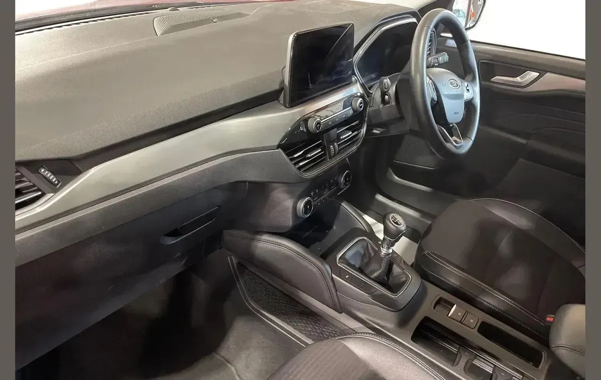 Used Ford Kuga Titanium 147 HP (108 kW) 2023 Red SUV