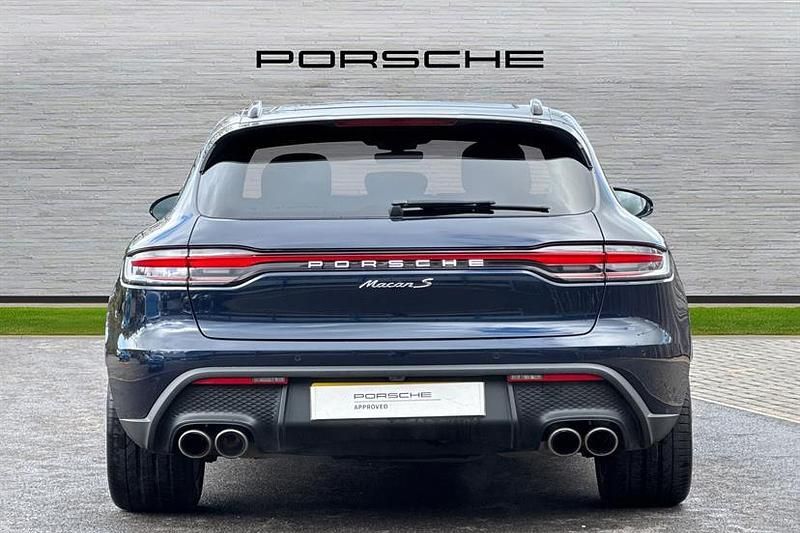 Used Porsche Macan S 380 HP (279 kW) 2023 Night blue SUV