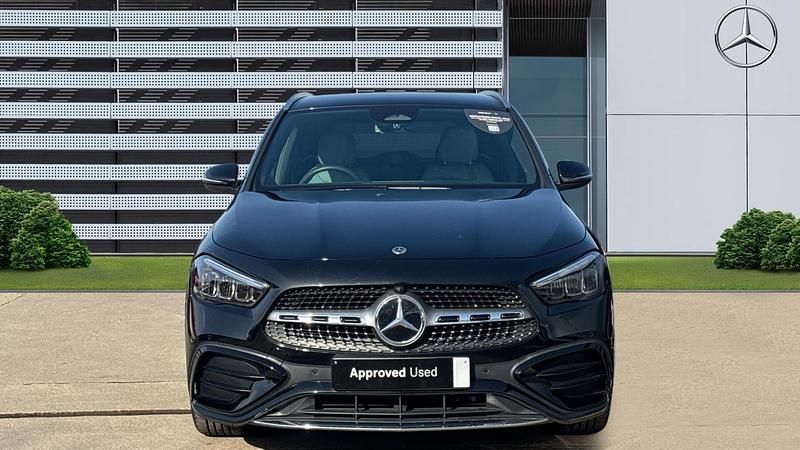 Used Mercedes GLA200 AMG Line Premium 163 HP (119 kW) 2024 SUV