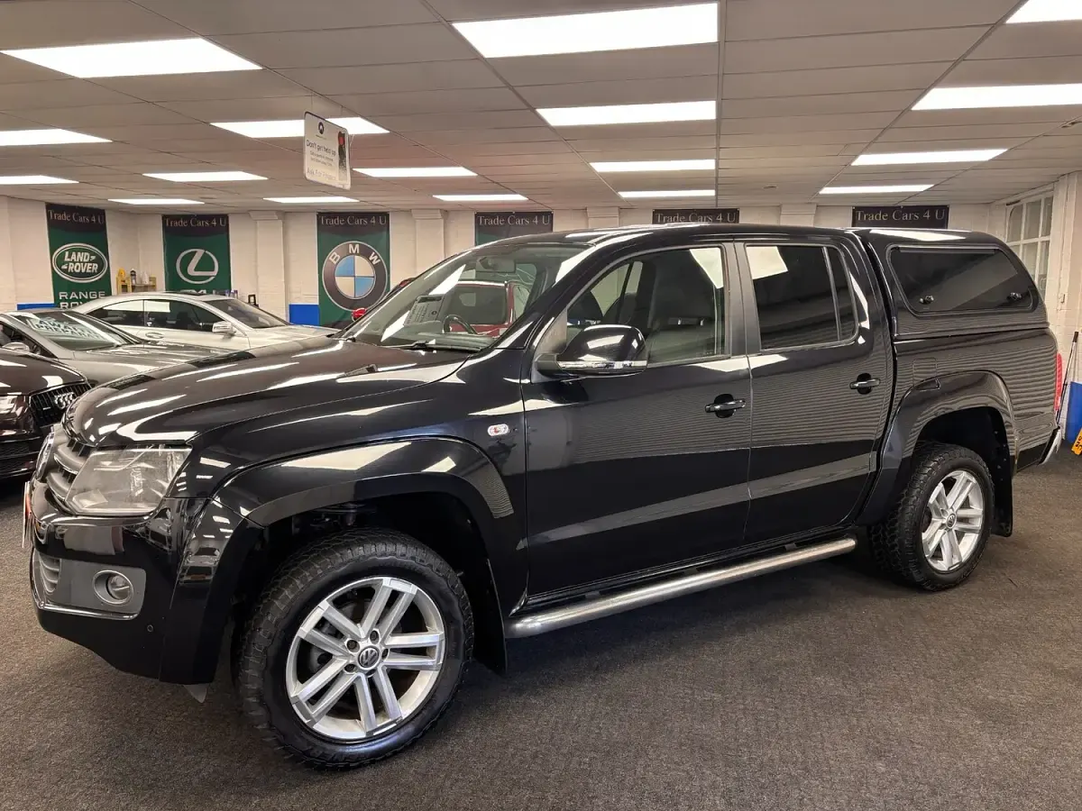 Used VW Amarok Highline 180 HP (132 kW) 2014 Black Pickup