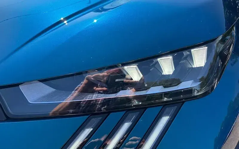 New Peugeot e-5008 Premium 169 kW (231 HP) 2026 Blue SUV