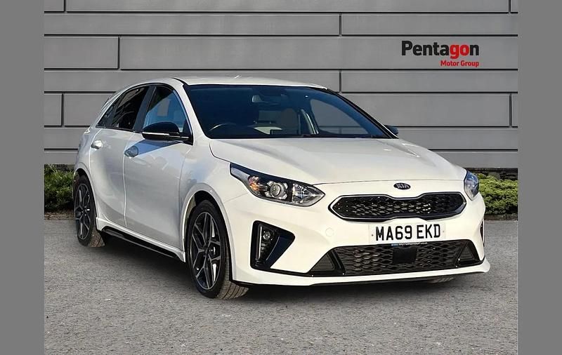 White Used 2019 Kia Ceed GT-Line Hatchback | £12,490 (Fair price) - Image 1/4