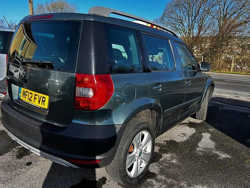 Used Skoda Yeti SE 140 HP (102 kW) 2012 Green SUV