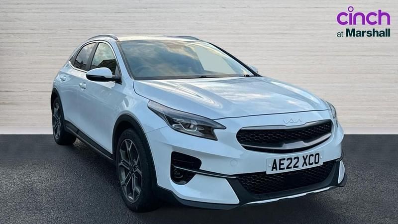 White Used 2022 Kia XCeed SUV | £15,113 (Fair price) - Image 1/4
