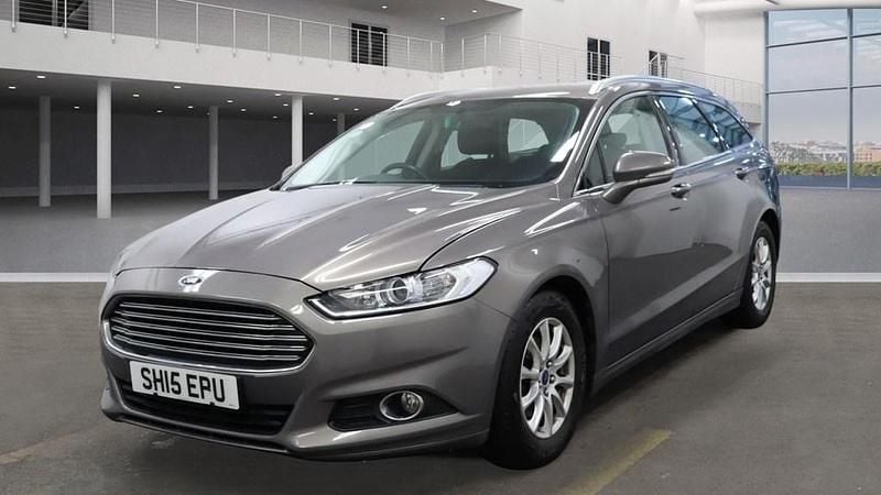 Used Ford Mondeo Zetec 180 HP (132 kW) 2015 Magnetic grey Estate