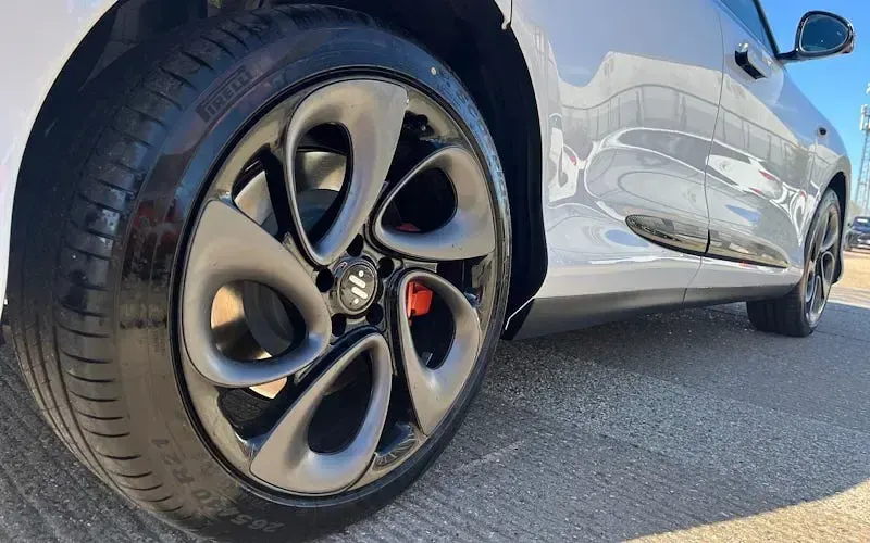 New MG IM6 553 kW (752 HP) 2025 White SUV