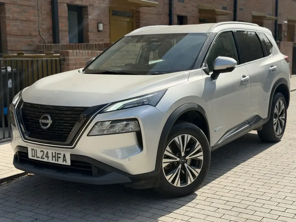 Used Nissan X-Trail N-Connecta 204 HP (150 kW) 2024 Silver SUV