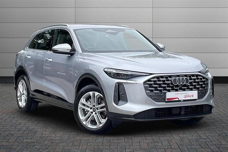 Floret silver New 2025 Audi Q5 Sport SUV | £48,950 (Super price) - Image 1/4