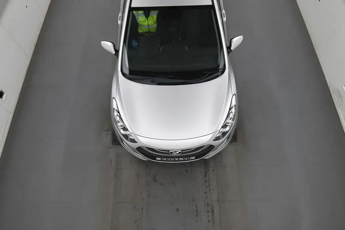 Used Hyundai i30 Active 100 HP (73 kW) 2013 Silver Hatchback