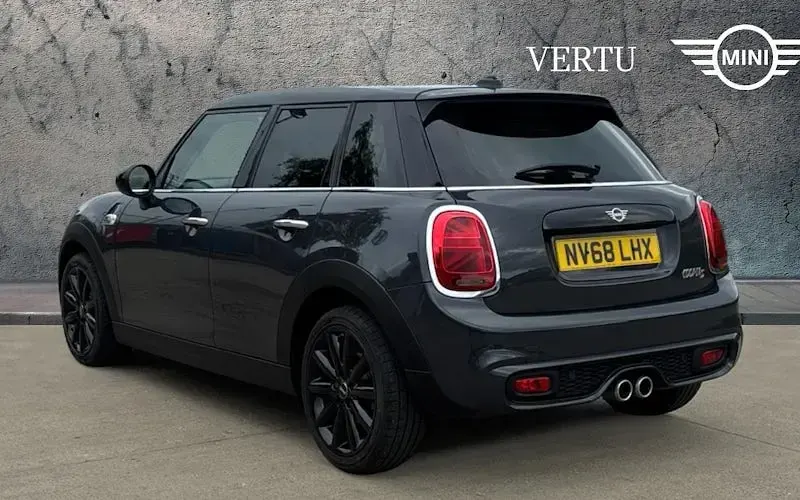 Used Mini Cooper S Classic 192 HP (141 kW) 2019 Grey Hatchback