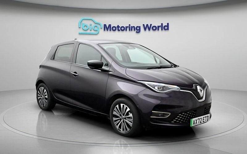 Used Renault Zoe Techno 100 kW (136 HP) 2024 Hatchback