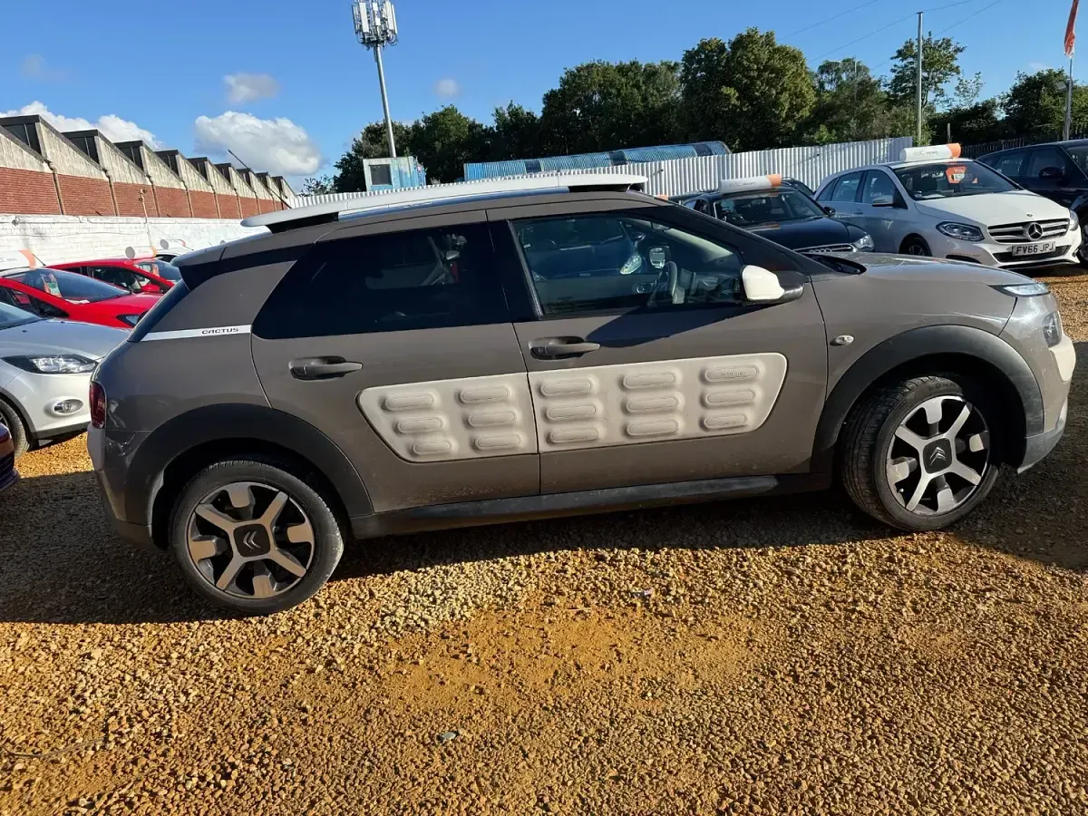 Used Citroën C4 Cactus Flair 82 HP (60 kW) 2015 Grey Hatchback