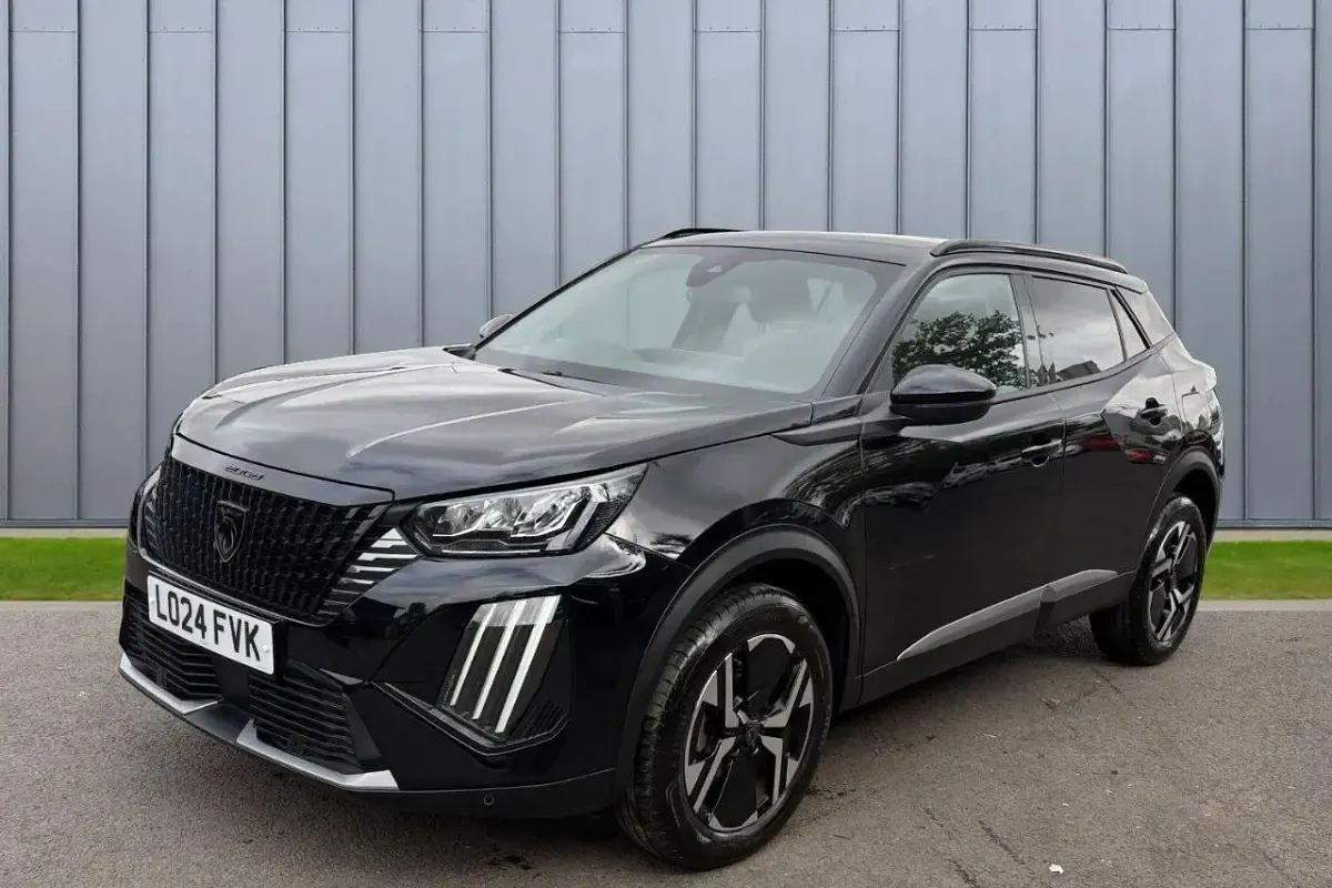 Used Peugeot 2008 Allure 129 HP (94 kW) 2024 Black SUV