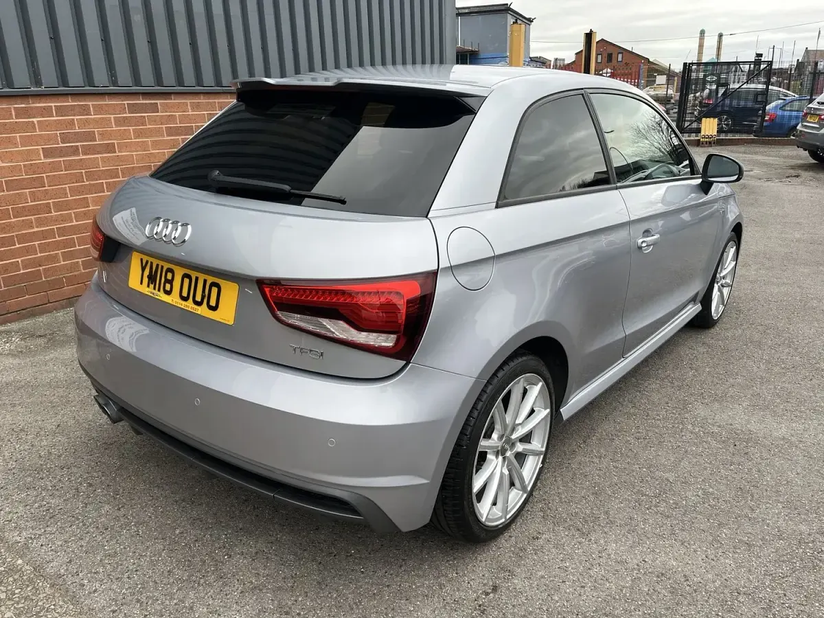 Used Audi A1 S-Line 125 HP (91 kW) 2018 Silver Hatchback