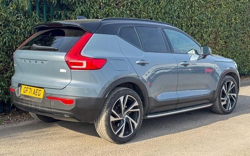 Used Volvo XC40 R-Design Pro 262 HP (192 kW) 2021 Grey SUV