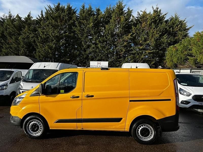 Used Ford Transit Custom S 130 HP (95 kW) 2022 Yellow Van