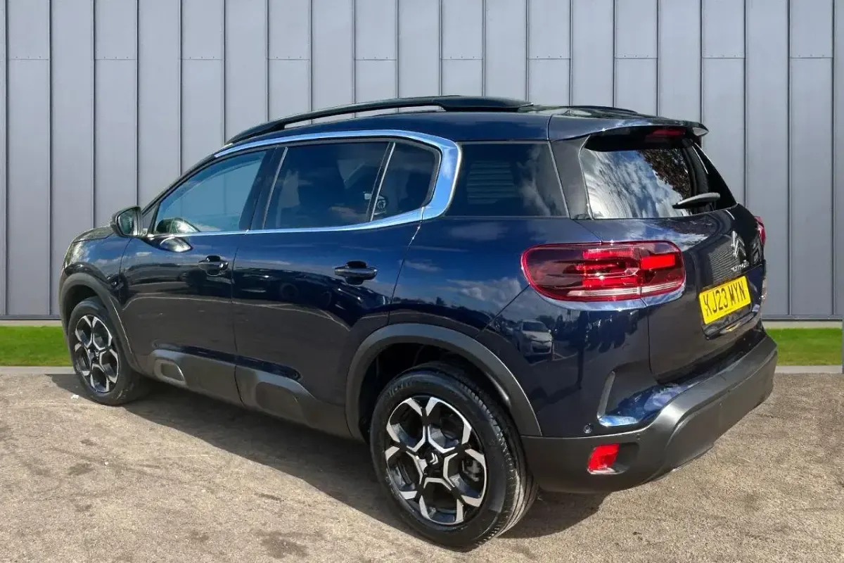 Usado Citroën C5 Aircross PureTech 128 HP (94 kW) 2023 Azul SUV