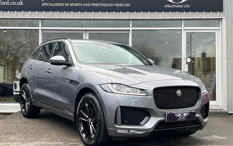 Usado Jaguar F-Pace Chequered Flag 180 HP (132 kW) 2020 SUV