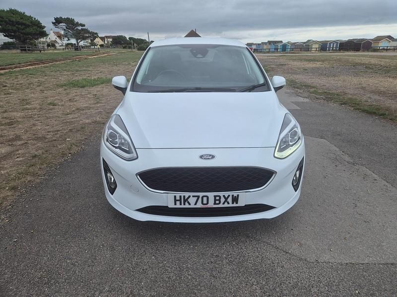Used Ford Fiesta Trend 2024 Frozen white Hatchback