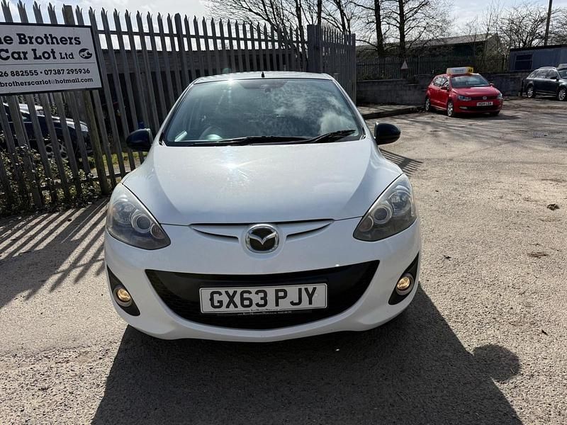 Used Mazda 2 Edition 2013 White Hatchback