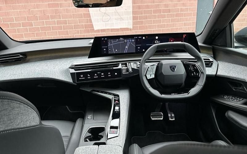 Used Peugeot 5008 GTi 136 HP (100 kW) 2025 SUV