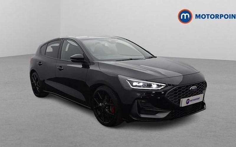 Used Ford Focus ST 280 HP (205 kW) 2023 Black Hatchback