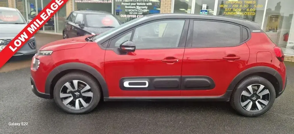 Used Citroën C3 PureTech 110 HP (80 kW) 2024 Red Hatchback