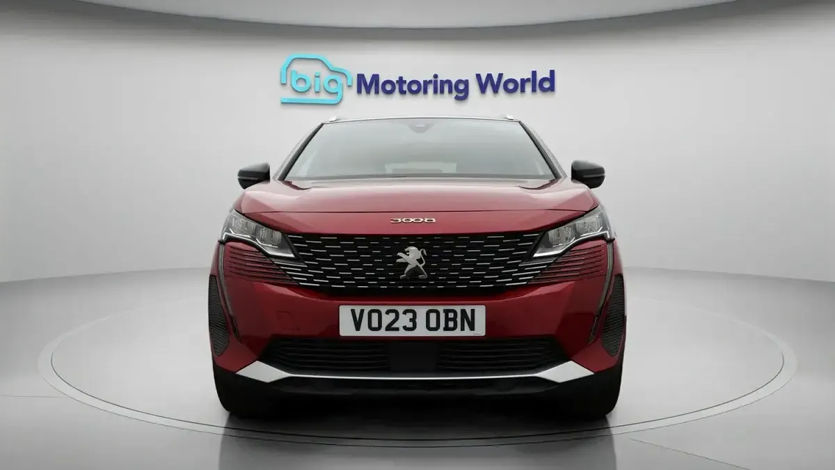 Used Peugeot 3008 Allure+ 131 HP (96 kW) 2023 Red SUV