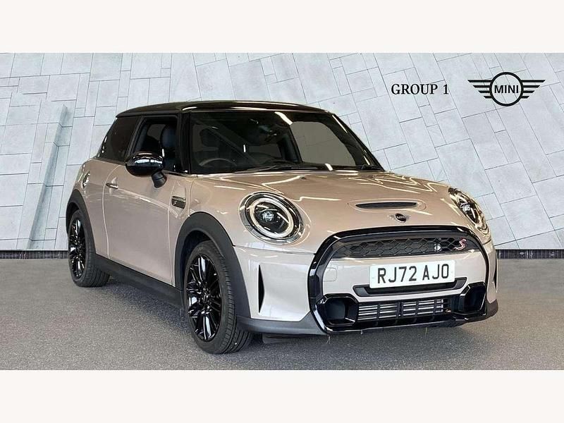 Grey Used 2022 Mini Cooper S Exclusive Hatchback | £21,850 (Fair price) - Image 1/4