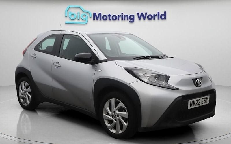 Used 2024 Toyota Aygo PURE Hatchback | £11,300 (Good price) - Image 1/4