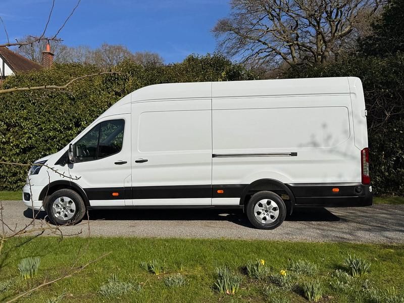 Used Ford Transit Limited 170 HP (125 kW) 2025 White Van