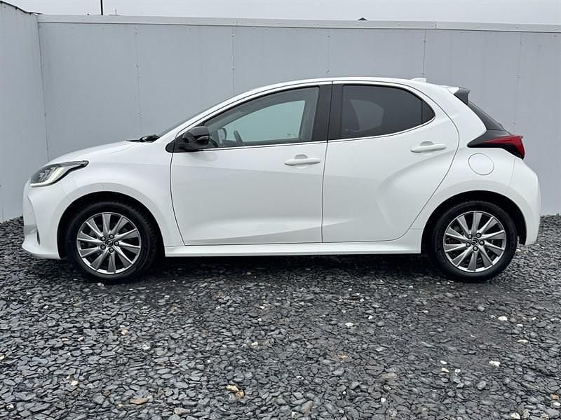 Used Mazda 2 116 HP (85 kW) 2023 White Hatchback