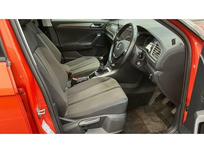 Usado VW T-Roc SE 150 HP (110 kW) 2020 Laranja SUV