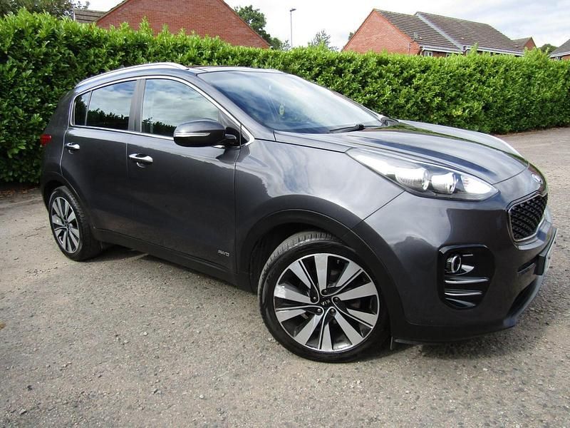 Silver Used 2017 Kia Sportage 3 SUV | £8,497 (Fair price) - Image 1/4