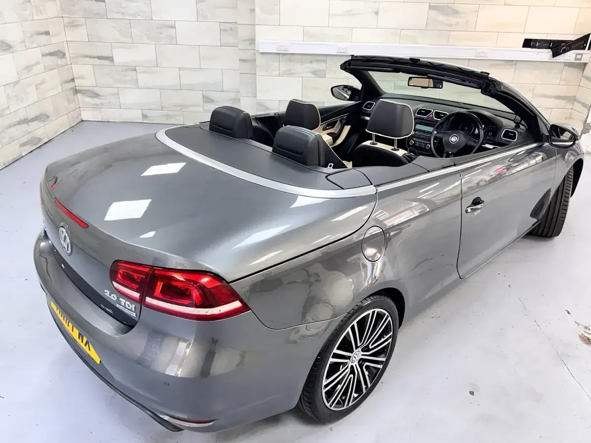 Used VW Eos Exclusive 140 HP (102 kW) 2011 Grey Cabriolet