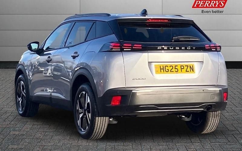 Used Peugeot 2008 Allure 101 HP (74 kW) 2024 SUV