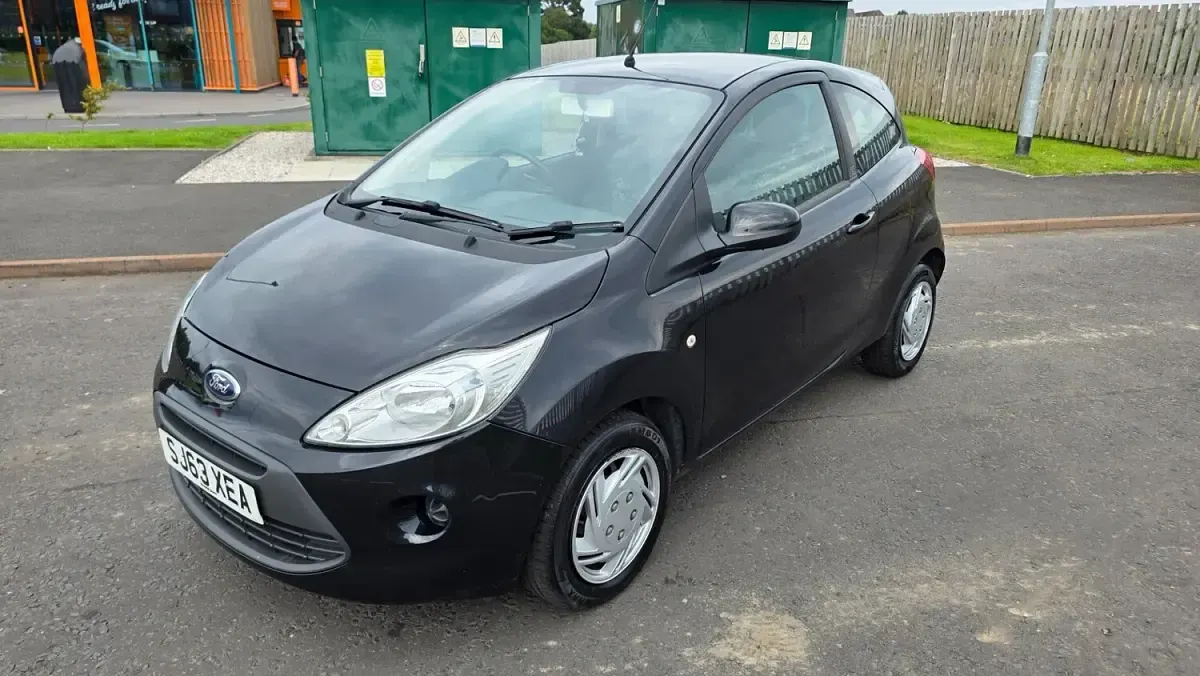 Used Ford Ka 69 HP (50 kW) 2014 Black Hatchback