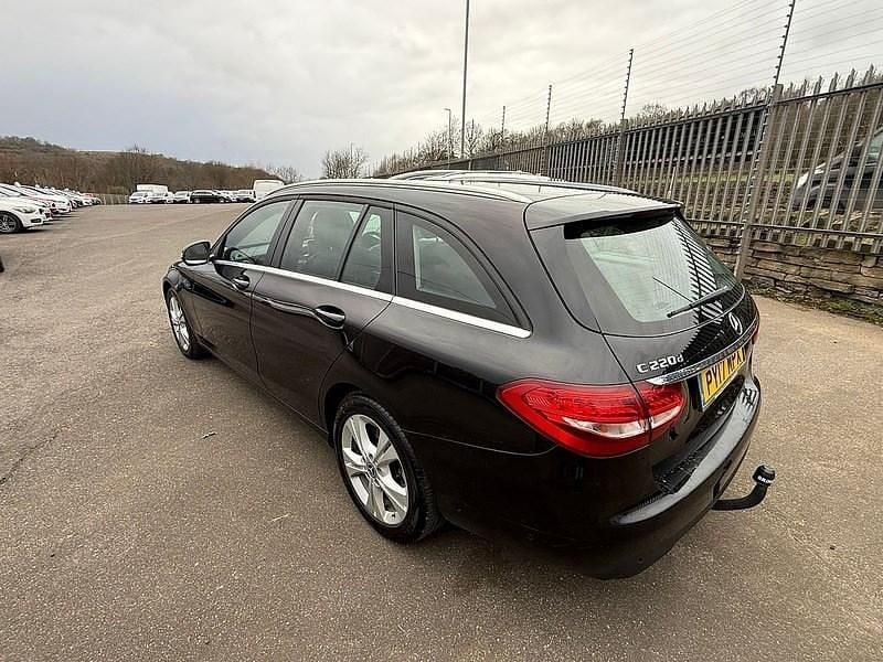 Used Mercedes C220 Executive 168 HP (123 kW) 2017 Black Estate