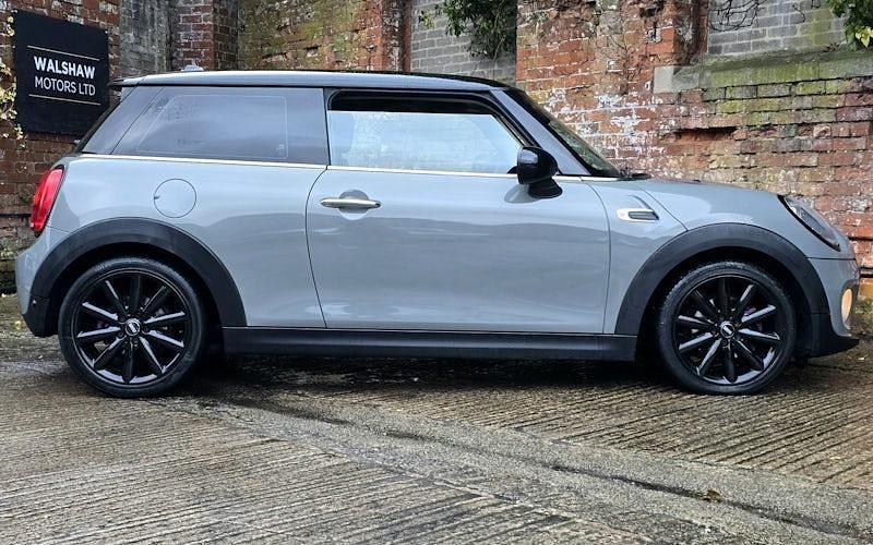 Used Mini Cooper Hatch 136 HP (100 kW) 2017 Hatchback