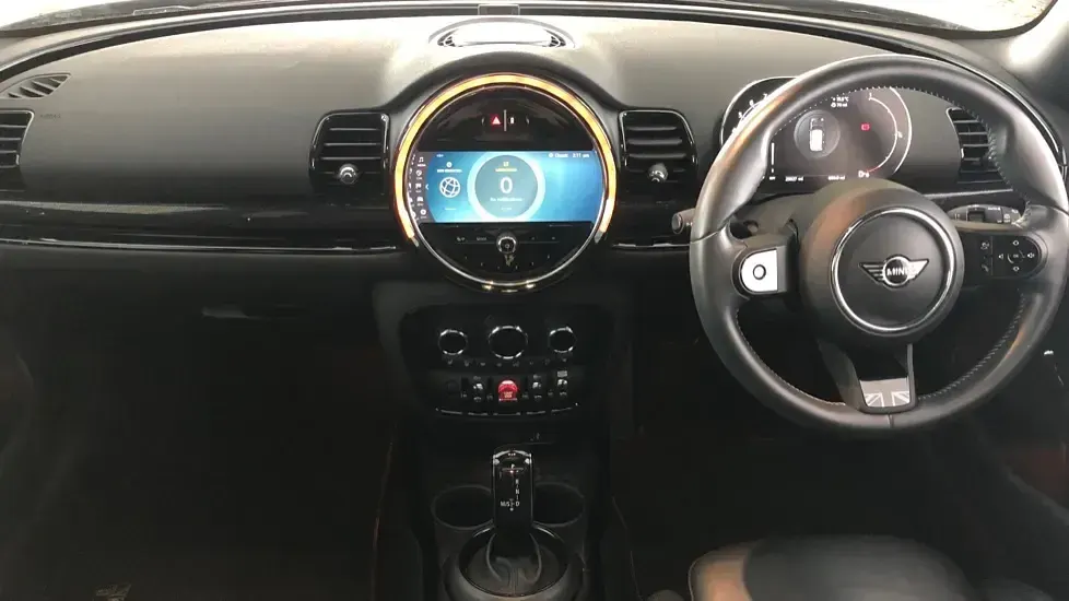 Usado Mini Cooper Clubman Exclusive 134 CV (98 kW) 2022 Gris Familiar
