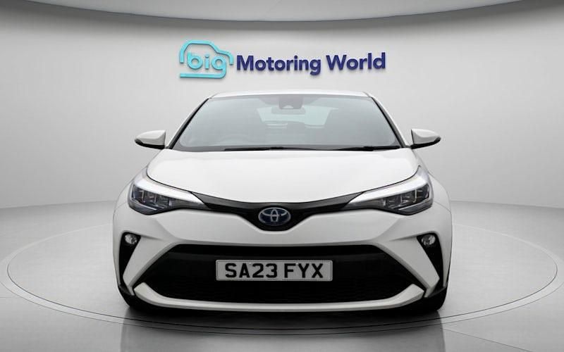 Used Toyota C-HR 122 HP (89 kW) 2023 SUV