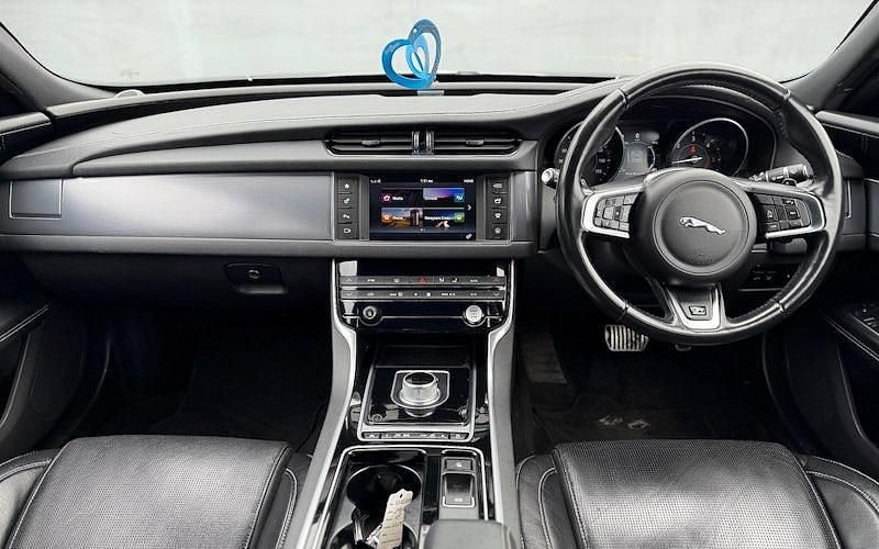 Used Jaguar XF R-Sport 179 HP (131 kW) 2020 Sedan