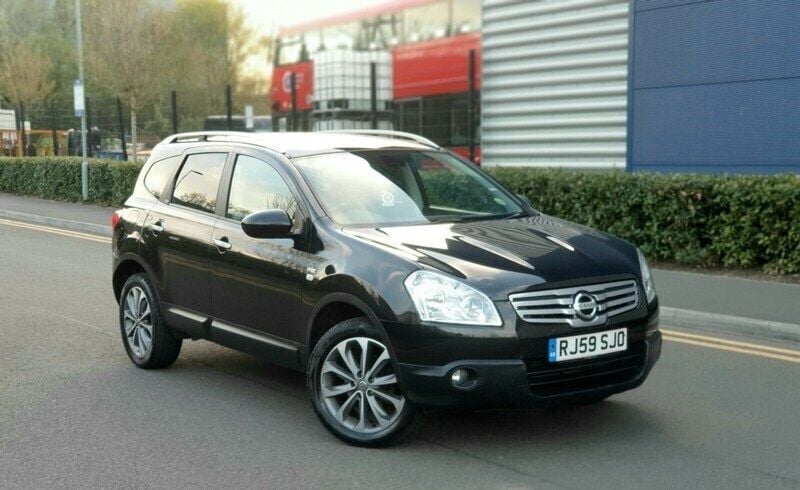 Black Used 2009 Nissan Qashqai +2 N-TEC SUV | £3,295 (Good price) - Image 1/4
