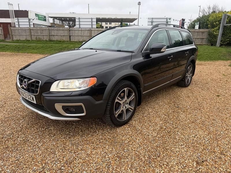 Used Volvo XC70 SE Lux 215 HP (158 kW) 2013 Black Estate