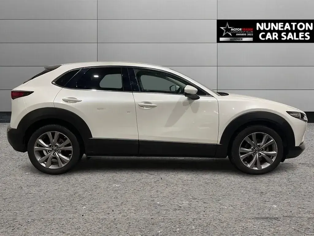 Begagnad Mazda CX-30 Inclusive 122 HK (89 kW) 2022 Vit SUV