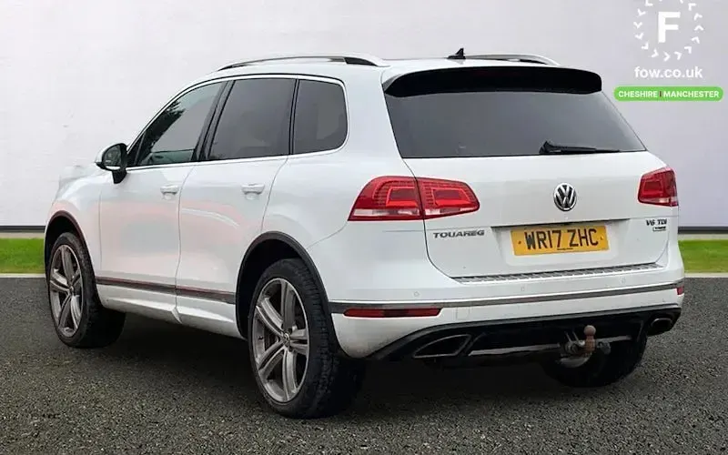 Used VW Touareg R-line Plus 262 HP (192 kW) 2017 White SUV