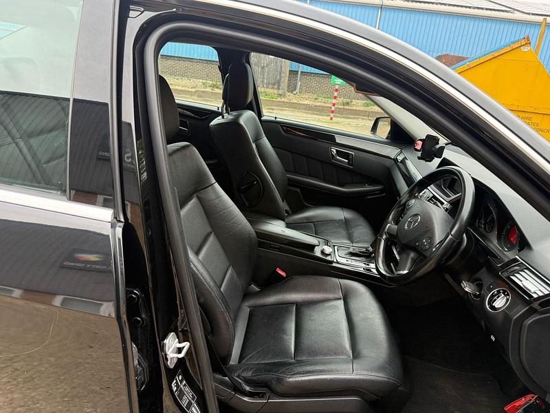 Used Mercedes E250 Avantgarde 2011 Black Sedan