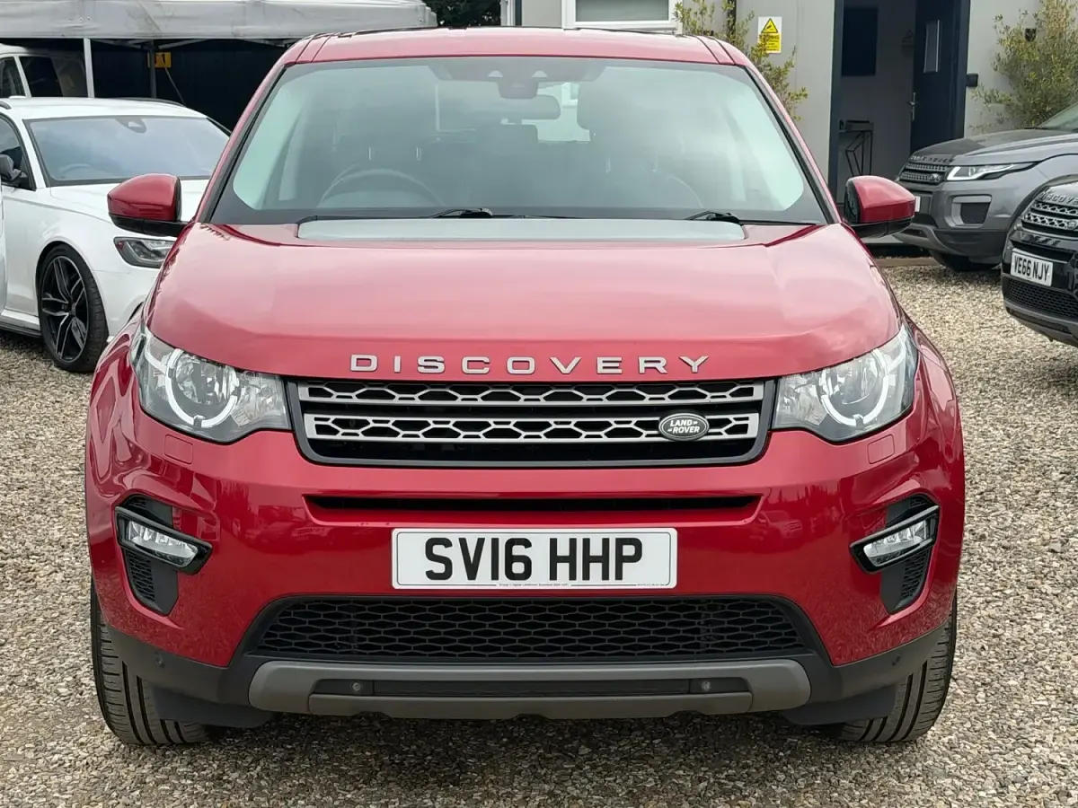 Used Land Rover Discovery 4 SE 2016 Red SUV